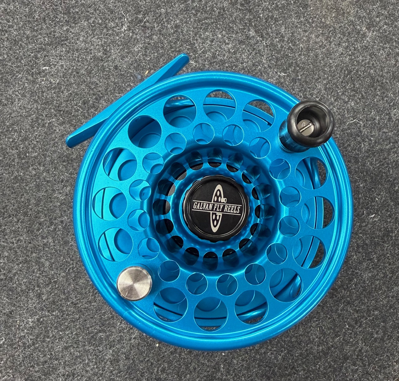 Galvan Swing 6-7 Spey Reel - Gunmetal Grey w/ Black Hub