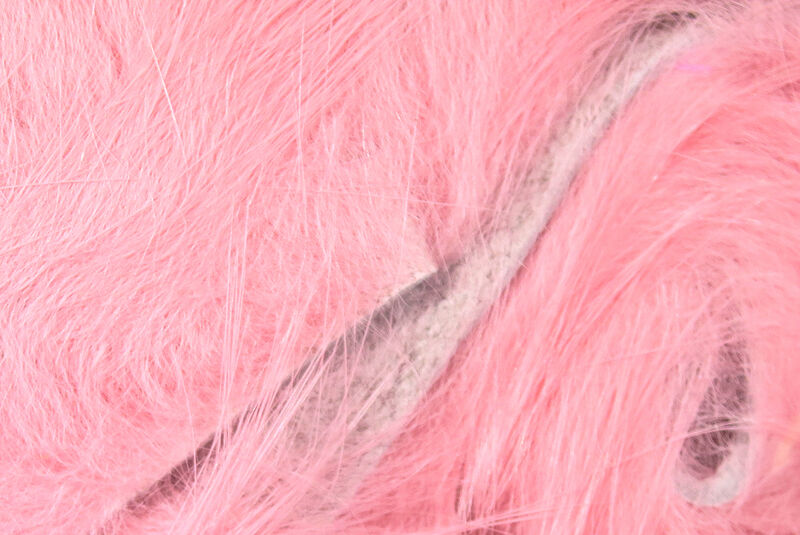 Hareline Dubbin Magnum Rabbit Strips - Salmon Pink