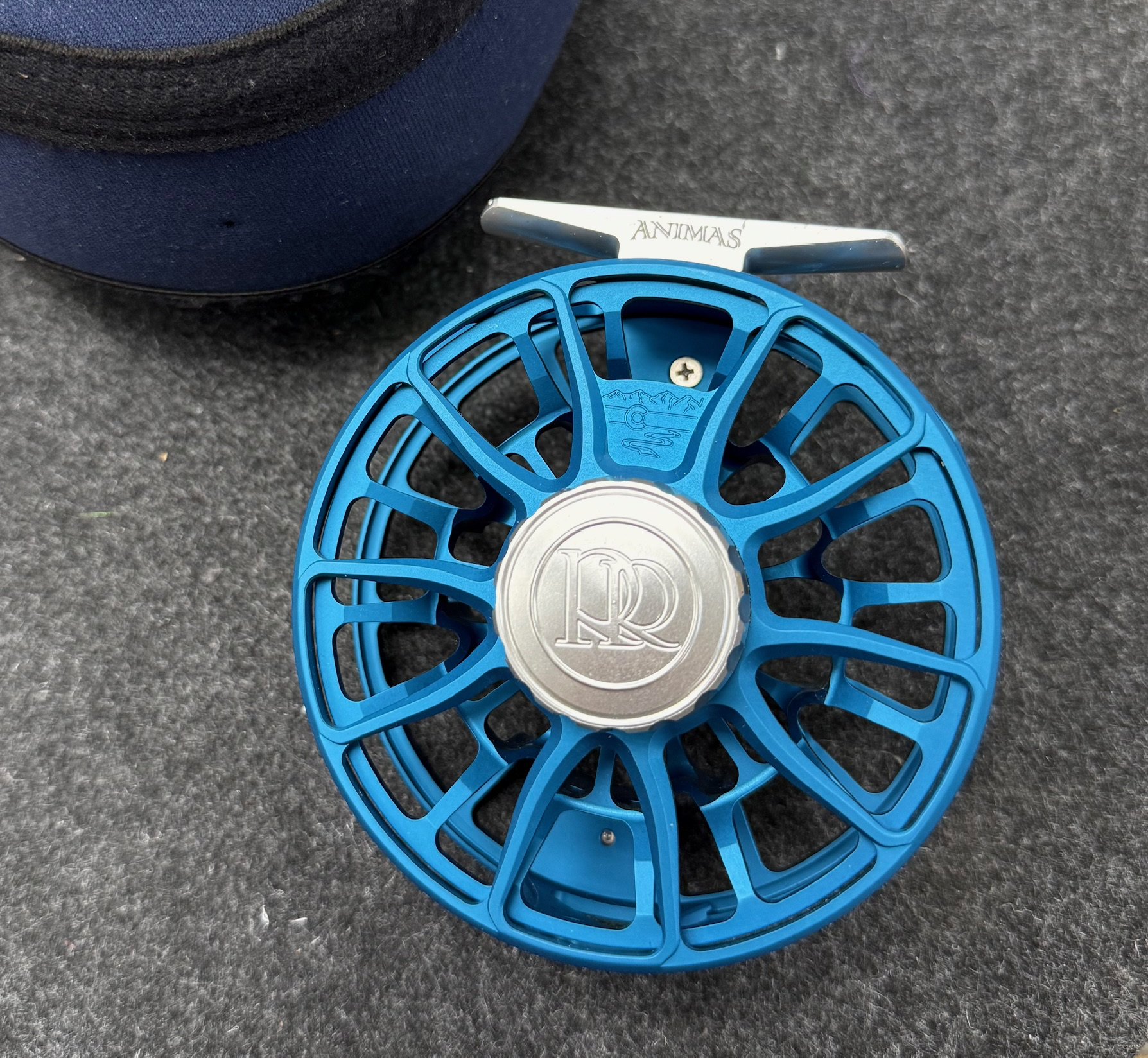 Ross Animas 7/8 Fly Reel Blue - Like New