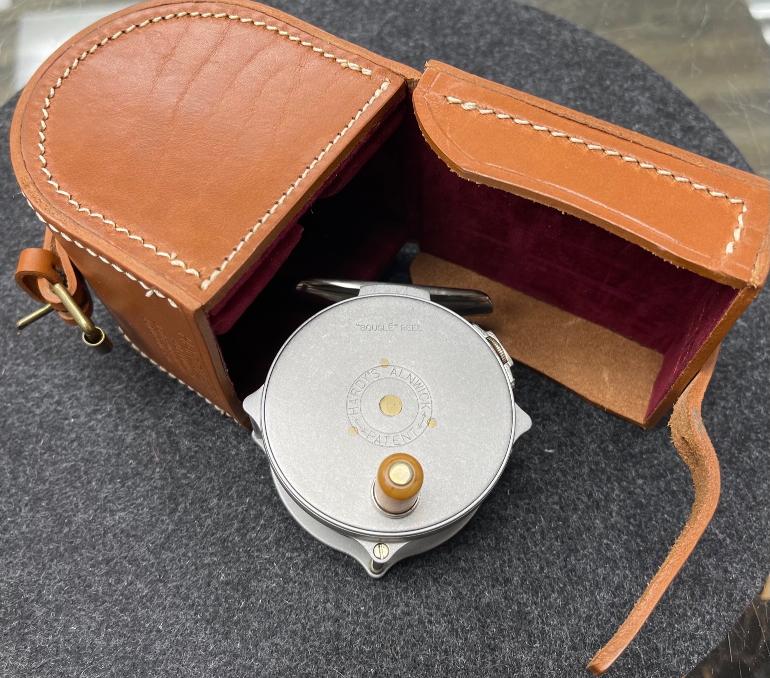 Hardy Bougle 1903 Replica w/ Hardy leather case and original box - Serial #0584 - Mint Condition