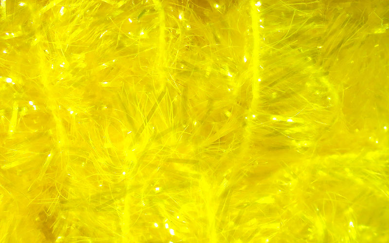Hareline Dubbin Ice Chenille Large Yellow